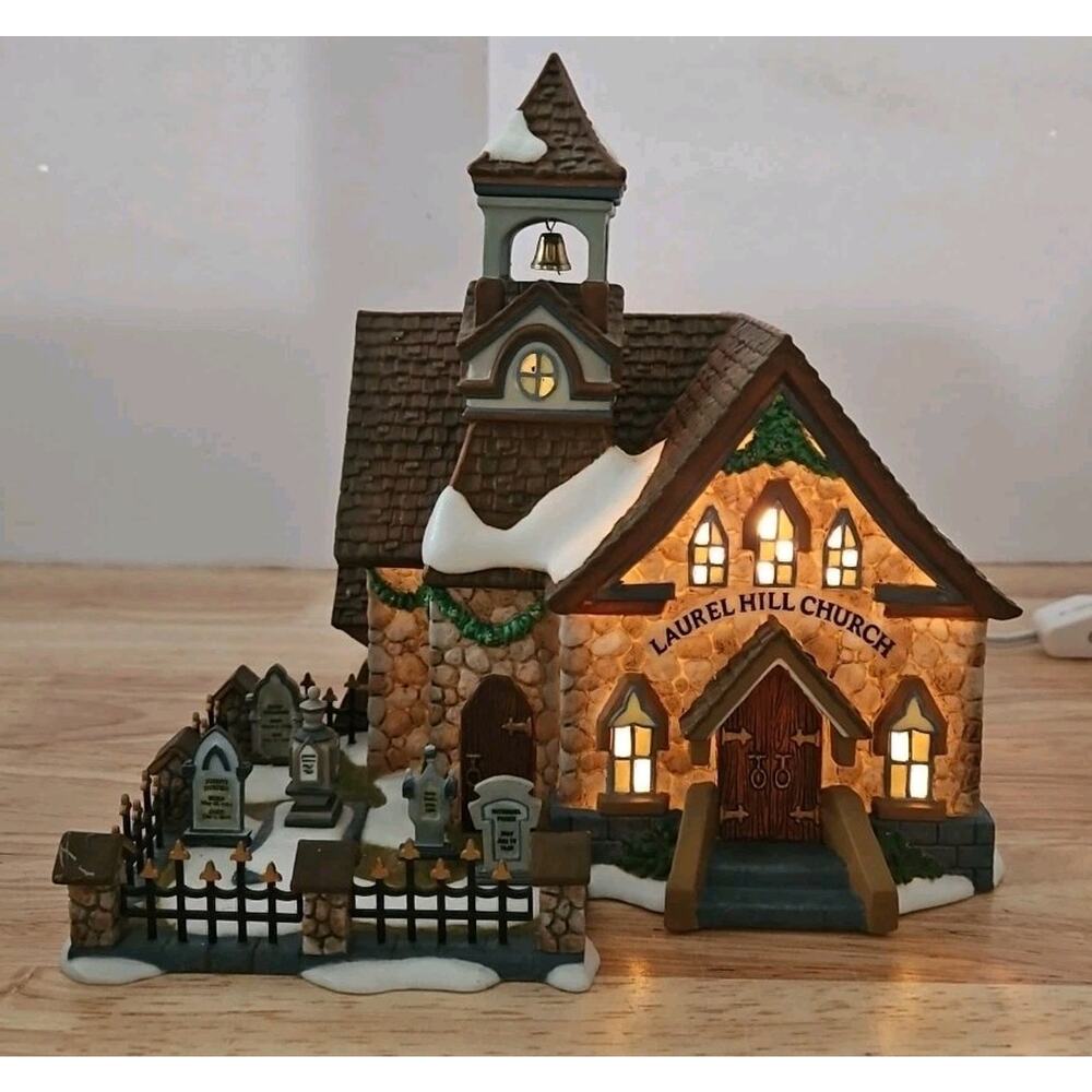 Dept. 56 New England Village Laurel Hill Church #56.56629